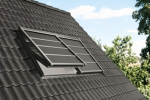 Nieuwe elektrische VELUX INTEGRA® verduisterende buitenzonwering